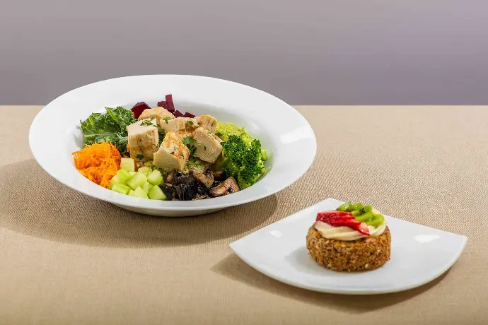 10. Poke bowl de pollo.