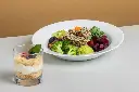 11. Poke bowl de salmón.